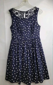 Moulinette Soeurs Kleid marine/weiß gepunktet mit Spitze hinten 100% Baumwolle Gr.6 - Bild 1 von 6