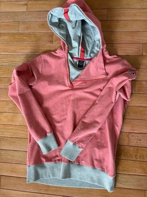 Sudadera con Capucha Helly Hansen 1/4 Cremallera Rendimiento Informal Pullover Mujer Pequeña Rosa Coral Foto 1 de 2