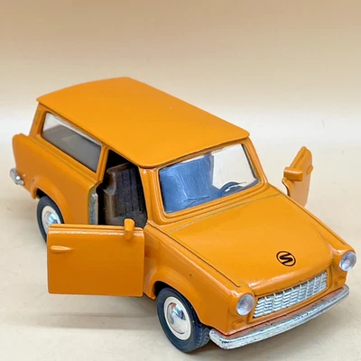 Литой автомобиль Trabant 601 SS9303 Welly x SunStar 1989 — масштаб 1:38 оранжевый дисплей - Изображение 1 из 4
