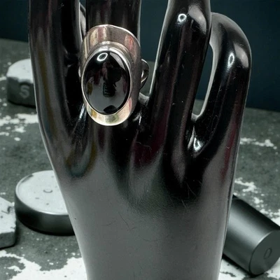 Anillo llamativo de plata de ley 925 ónix de gran tamaño cabujón cúpula modernista P1/2 Foto 1 de 4