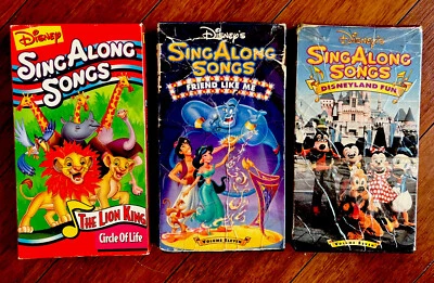 Disney’s Sing Along Songs Aladdin: Friends Like Me; The Lion King Circle of3 VHS - Image 1 of 4