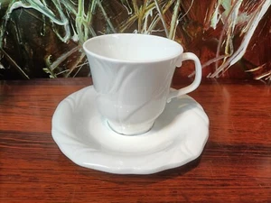 GOEBEL Germany ETOILES -  schöne Kaffeetasse mit Untertasse - Picture 1 of 4