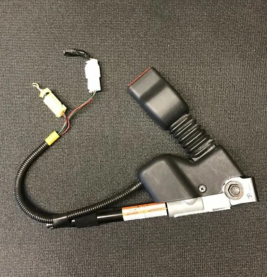 Honda Civic 2006 2007 2008 2009 2010 2011 4 puertas hebilla de cinturón de seguridad delantero derecho OEM  Foto 1 de 2