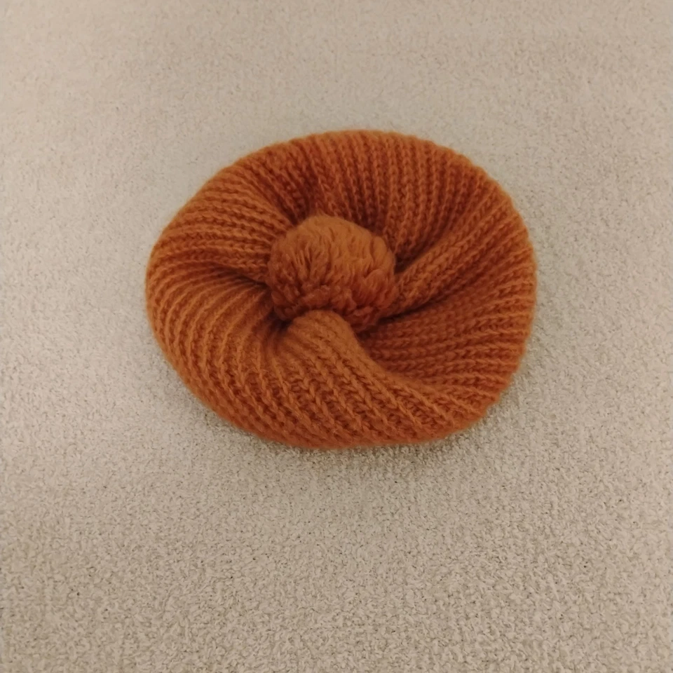 Vintage Macy's New York Beret 100% Wool Knit  Pom Pom Hat Burnt Orange Paris Os - Image 1 of 4