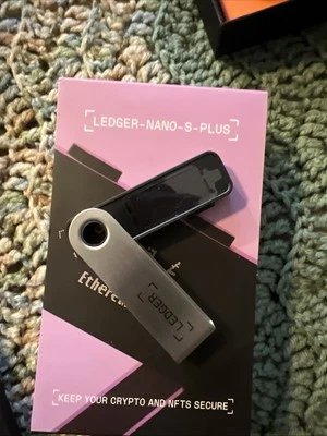 LEDGER-NANO-S-PLUS  - Image 1 of 4