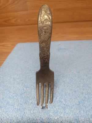 Tenedor de bebé vintage Three Little Pigs/Big Bad Wolf ~ Silver Plate Roger's & Sons Foto 1 de 4