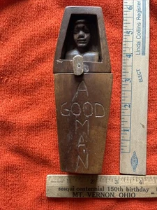 Risque Vintage Wooden Man in Coffin - Naughty/Nude Gag Gift, Handcarved, OOAK? - Bild 1 von 9