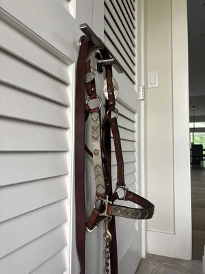 Halter de caballo Twotone Dark Oil Western Mexico Show con plomo de latón Foto 1 de 4