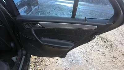 C230      2006 Door Trim Panel Rear 31317119 Foto 1 de 4
