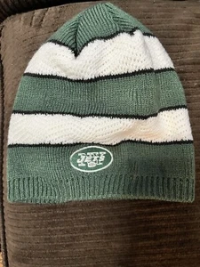 Reebok womens NFL apparel NEW YORK JETS BEANIE CAP Green  White Stripe Hat AFC - Picture 1 of 2