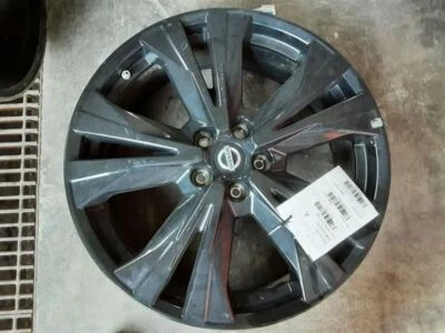 Llanta Nissan Pathfinder 2017 2018 20x7-1/2 aleación pintada negra Foto 1 de 4