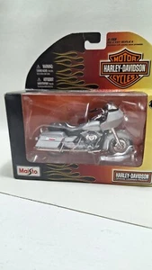 Maisto Harley Davidson 2002 FLTR Road Glide Motorcycle Diecast 1:18 Series 16 - Picture 1 of 11