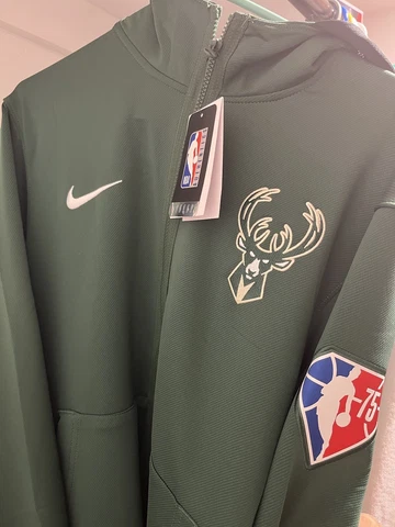 Milwaukee Bucks Nike Therma Flex Showtime City Edition Warm Up Hoodie Mens NBA Cover