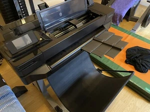 HP DesignJet T520 Drucker 24“ - Bild 1 von 6
