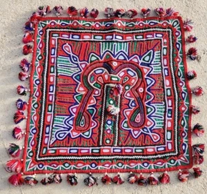 15" X 15" VINTAGE MIRROR EMBROIDERY RABARI ETHNIC DOOR WALL TRIBAL HANGING - Picture 1 of 5