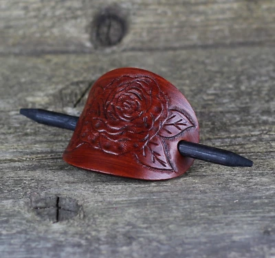 Barrette oval de couro com flor, acessórios de cabelo, alfinete de cabelo. - Imagem 1 de 4