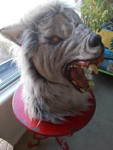 WOLF LARGE FULL HEAD GRAY HALLOWEEN MASK WITH FUR - Picture 1 of 5