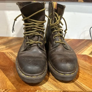 Dr. Martens Air Wair 1460 8 Eye Brown Leather Made inEngland Boots Sz 4 vintage - Picture 1 of 13