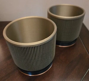3D Printed Mid-Century Ribbed Planter with Drip Tray Tri-Tone Set of 2 - Picture 1 of 4