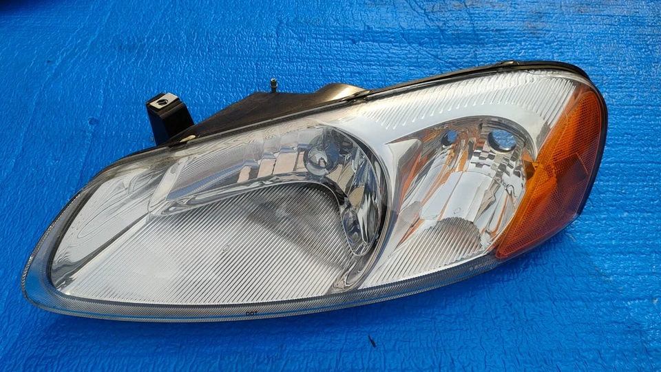 MONTAJE DE FARO IZQUIERDO DODGE STRATUS CHRYSLER SEBRING OEM DRIVER 98-04 Foto 1 de 4