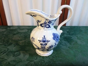 16 oz Beautiful Vintage Blue Danube Blue Onion Decorative Small Pitcher - Picture 1 of 9