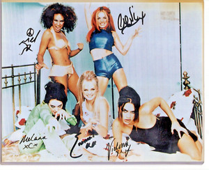1990s Concert  Spice Girls Reprint Photo 10x8 w/Facsimile Autographs