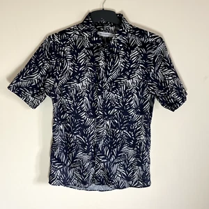 Bolongaro Trevor Mens Short Sleeve Button Up Collared Vacation Shirt Size S - Picture 1 of 11