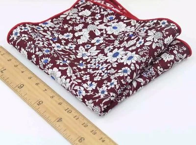 Cuadrado de bolsillo floral Merlot Foto 1 de 2