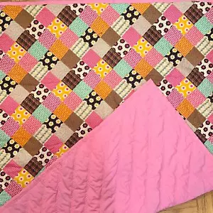 Trapunta patchwork fatta a mano bambino colori rosa 48 x 37 country bambino accogliente nonna - Foto 1 di 7