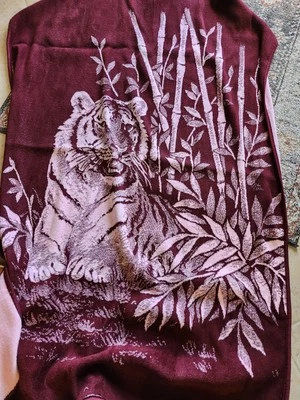 Cobertor acrílico 86x59 pol dupla face rosa marrom tigre bambu - Imagem 1 de 4