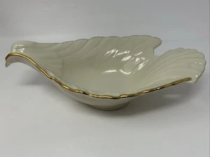 LENOX China Dove Bird Dish Ivory Porcelain 24K Gold Trim Candy Nut Snack Bowl - Picture 1 of 10