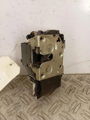 Serrure avant gauche PEUGEOT 406 COUPE 9135H1 - Photo 1/4