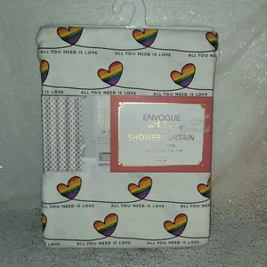 NEU Envogue With Love Duschvorhang All You Need Is Love 72x72 Herzen Regenbogen - Bild 1 von 6