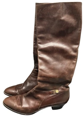 Botas SALVATORE FERRAGAMO marrom couro macio com zíper altura do joelho 10,5 AAA LER - Imagem 1 de 4