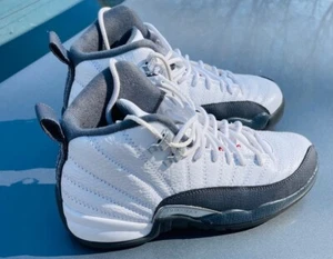 Jordan Retro 12 Dark Grey 5.5y Needs A String - Bild 1 von 6