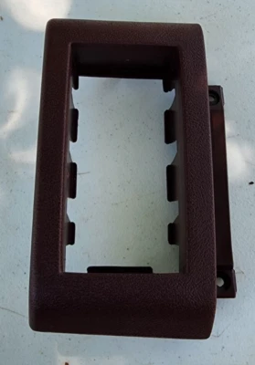 GM 15590576 1988-1994 ventilación de aire lateral del pasajero granate Foto 1 de 3