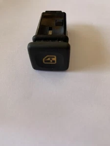 Land Rover Discovery 2, Electric Window Isolator Switch. - Picture 1 of 3