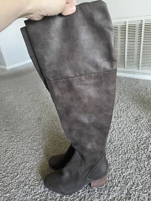 Botas de moda Report para mujer talla 8 "Fisher" sobre la rodilla marrón Foto 1 de 4