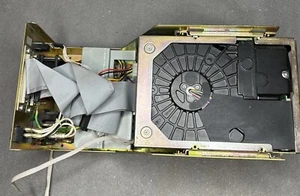 Piezas de disco duro vintage Seagate ST410800W encendido - Imagen 1 de 7