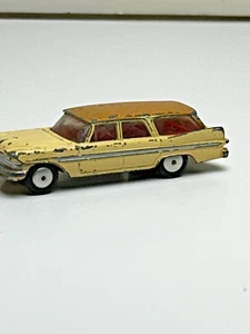 Corgi No. 219 Plymouth Sports Station Wagon - Picture 1 of 12