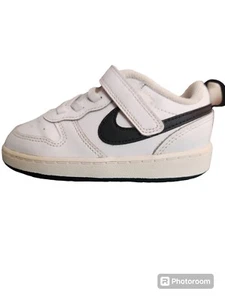 Nike Court Borough Low 2 (PSV) kleine Kinder BQ5453-104 Größe 8C weiß/schwarz Schuhe - Bild 1 von 4