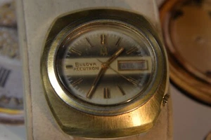 Vintage 1974 Bulova ACCUTRON 218 Gold Plated Quartz Men's Watch--4 Repair /Parts - Picture 1 of 11