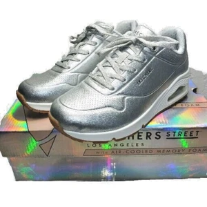 SKECHERS womens UNO lace up low wedge shoes size 7 M silver faux leather up NEW - Picture 1 of 6