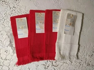 Lot of 4 Charles Craft Cross Stitch Fingertip Towels 3 Red 1 White CHRISTMAS NEW - Picture 1 of 4