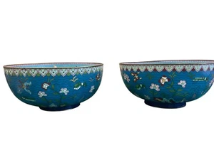 Pair of Large Chinese Cloisonné Enamel Bowls, 20th Century - Picture 1 of 7