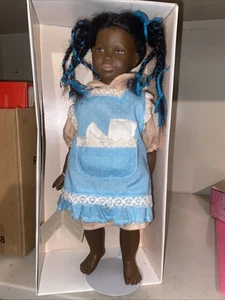 Bambola vintage originale Heidi Ott SADIE DOLL design svizzero afroamericana in vinile - Foto 1 di 9