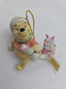Lenox Disney 2006 Pooh's Zuckerstange Weihnachten mit Woodstock Ornament  - Bild 1 von 21