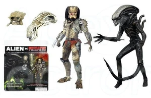 2PCS ALIEN vs PREDATOR ACTION FIGURES COLLECTION FIGURINES MODEL KIDS BOY TOY - Picture 1 of 9