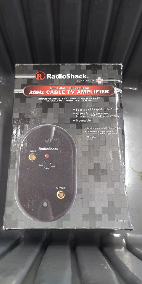 NEW RadioShack 1 in 1 out bidirectional 3GHz Cable TV Amplifier 1500472 NIB - Image 1 of 4