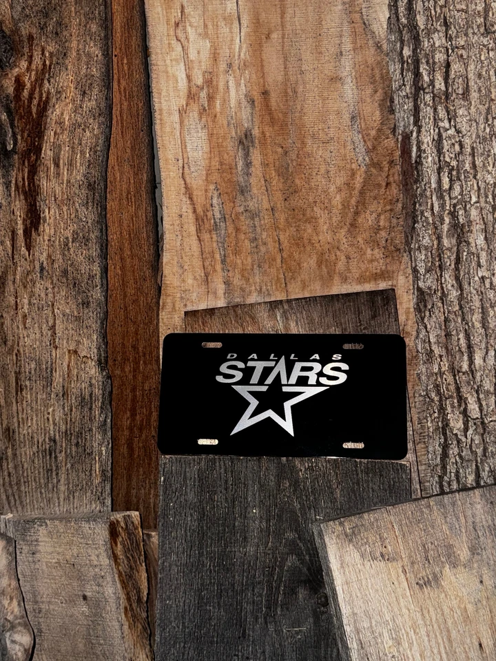 Placa de matrícula de aluminio Dallas Stars grabada con láser para automóvil vehículo camión etiqueta hombre cueva Foto 1 de 1